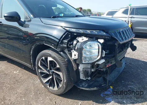 2022 Mitsubishi Outlander Es 2.5 S-Awc z USA, uszkodzony, nr VIN JA4J4TA85NZ033409